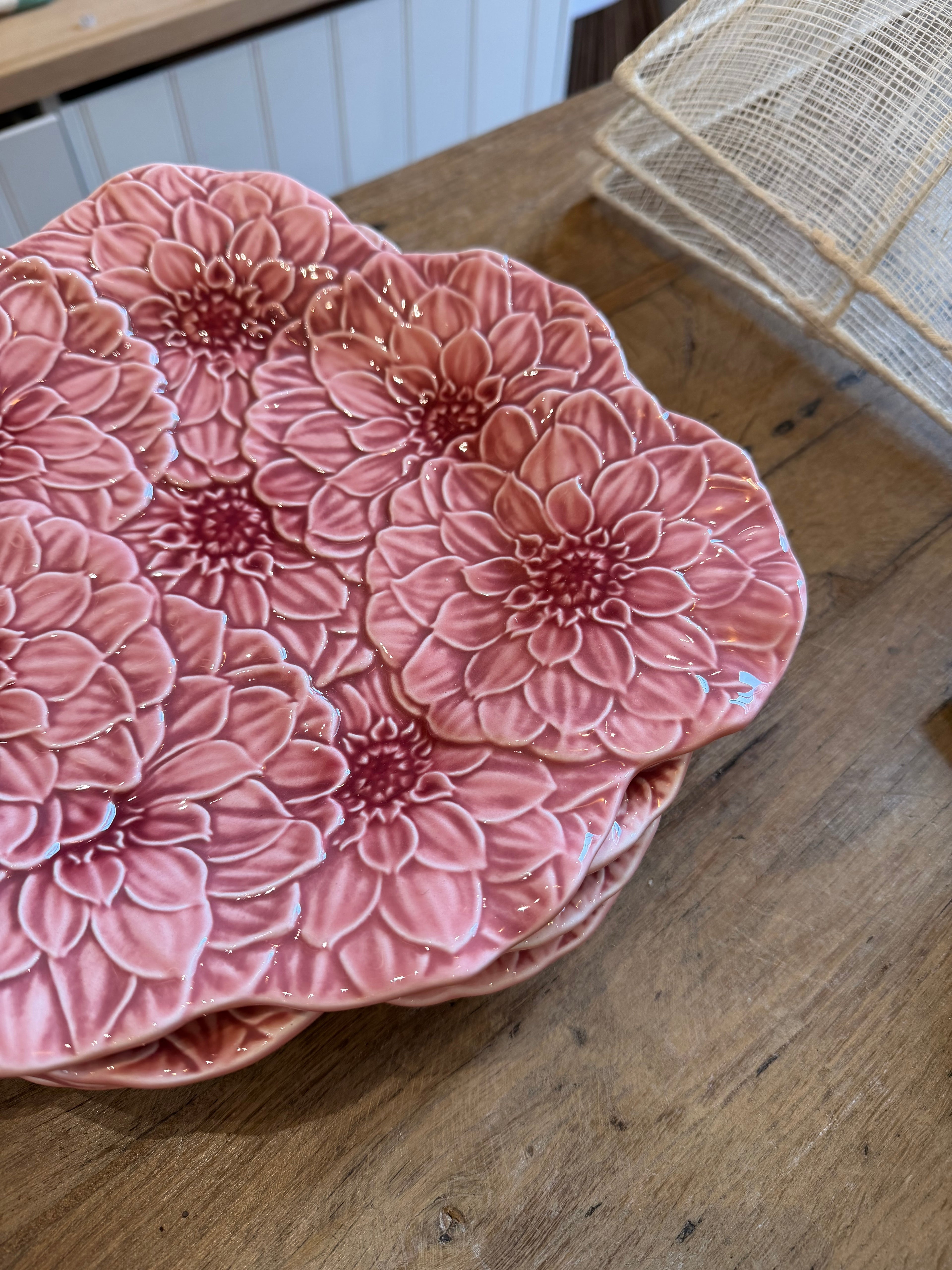 Pink Floral Maria Flor Dinner Plate - Bordallo Pinheiro