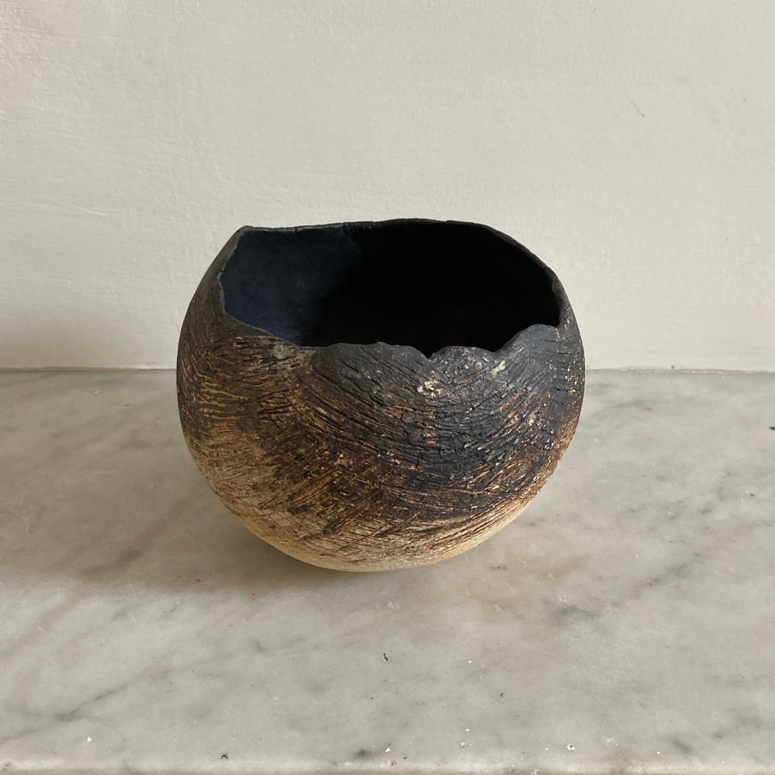 Jenny Bailey Black Terracotta Clay Bowl Treowe