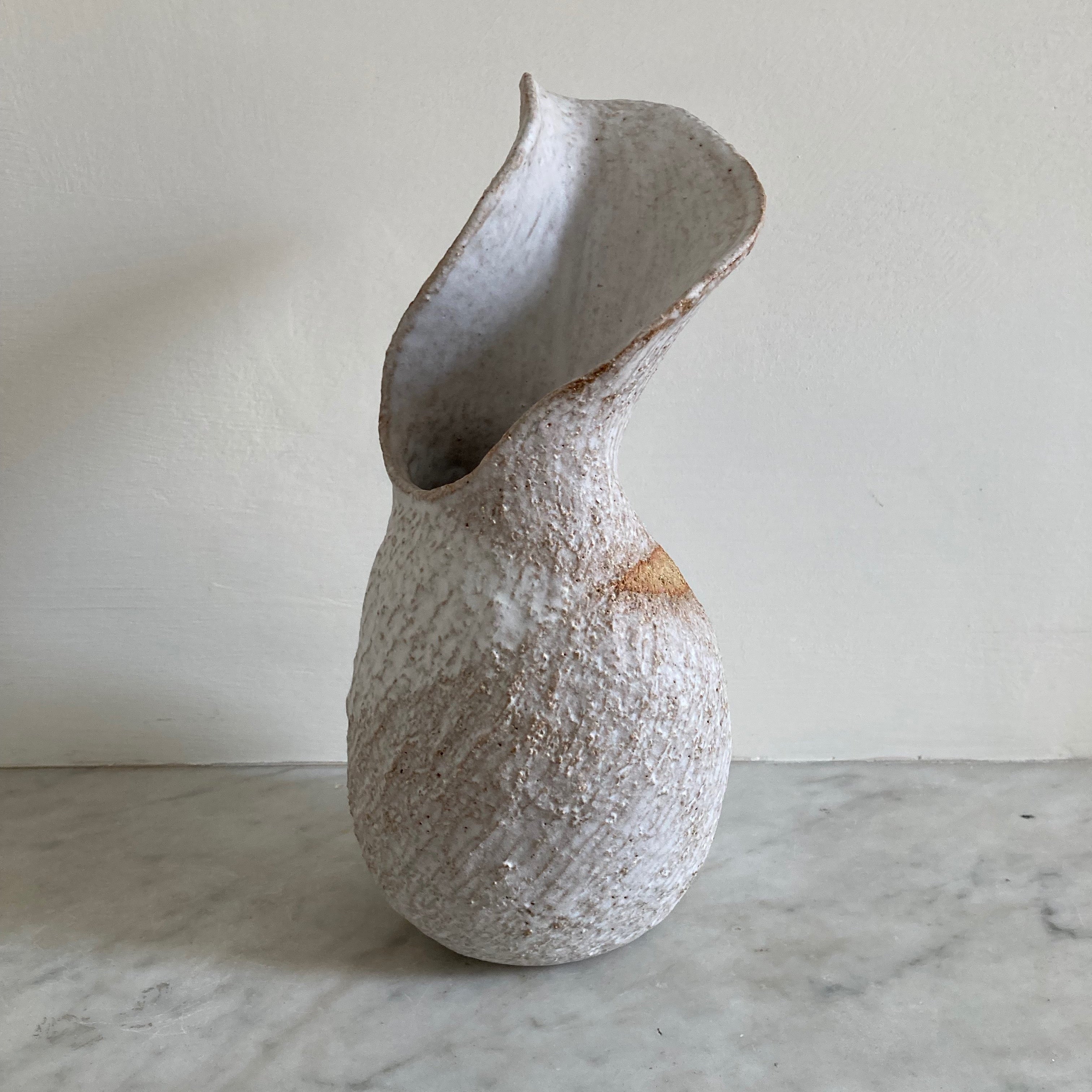 Jenny Bailey treowe ceramic tulip vase
