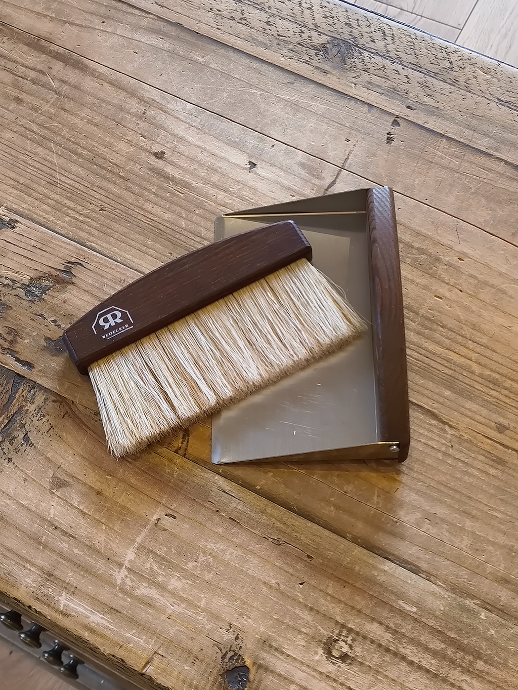 Redecker Table Sweeping Set