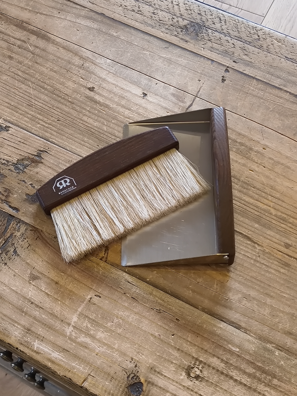 Redecker Table Sweeping Set