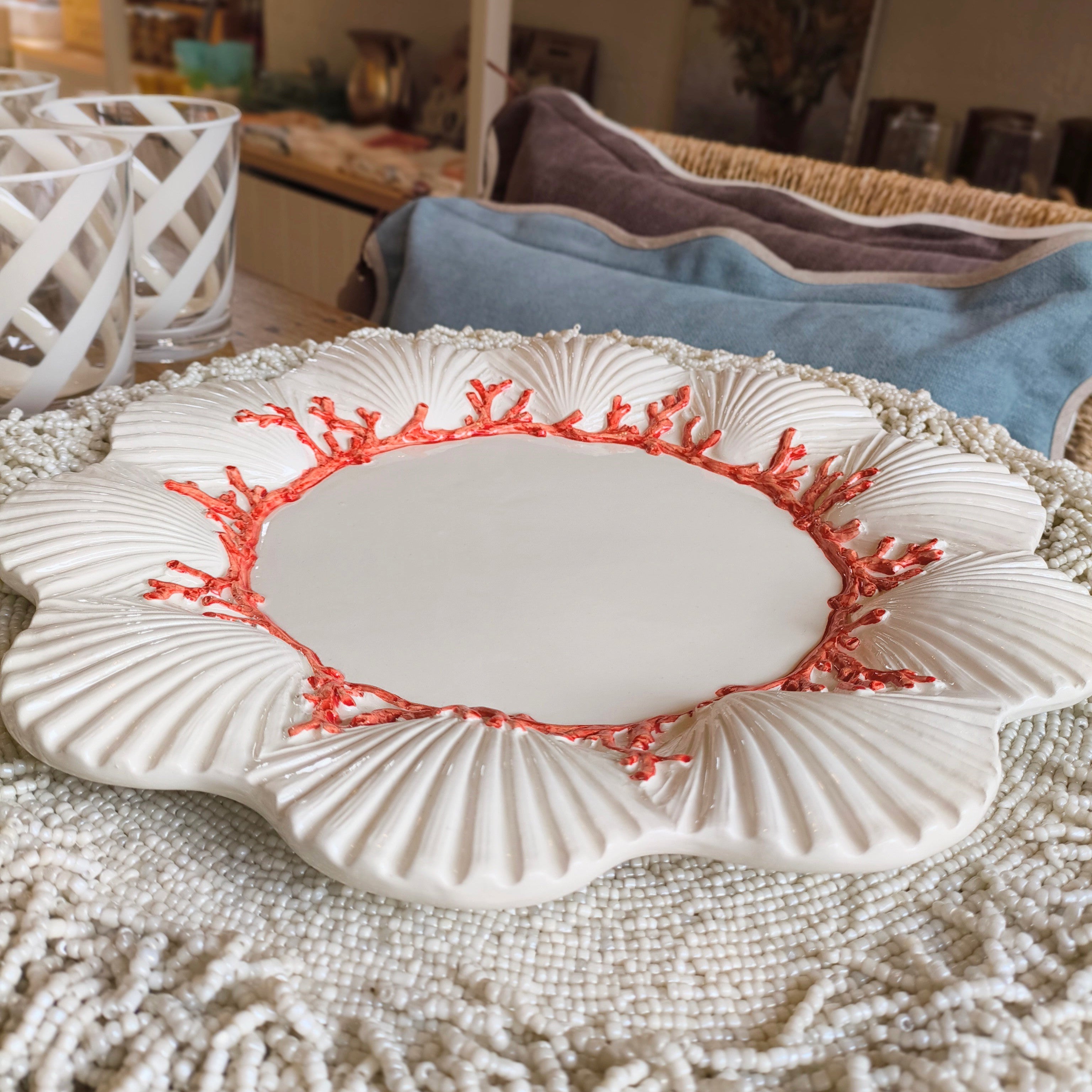 Shell Hand-Painted Dinner Plate - Les Ottomans