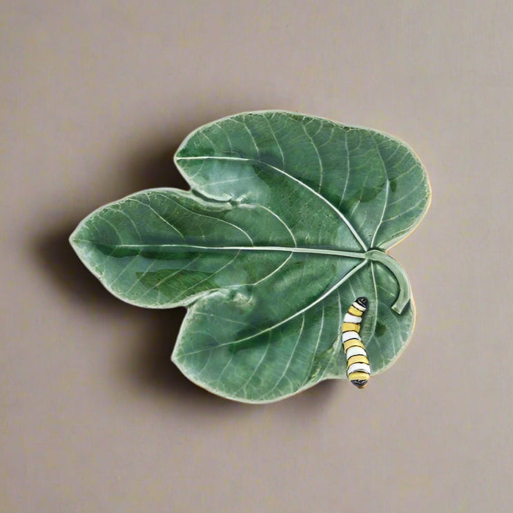 Bordallo ceramic fig leaf with caterpillar plate