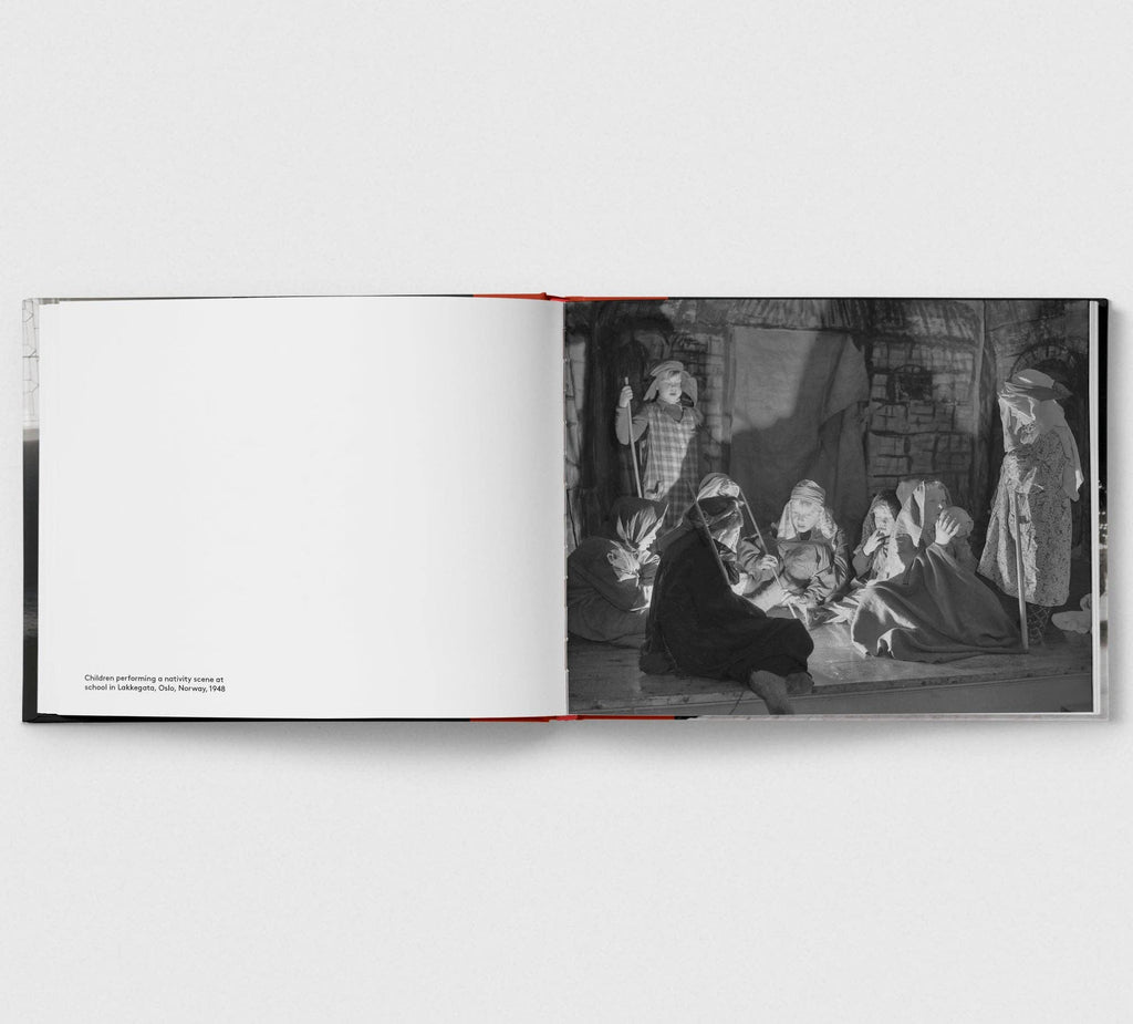 A Very Vintage Christmas book interior