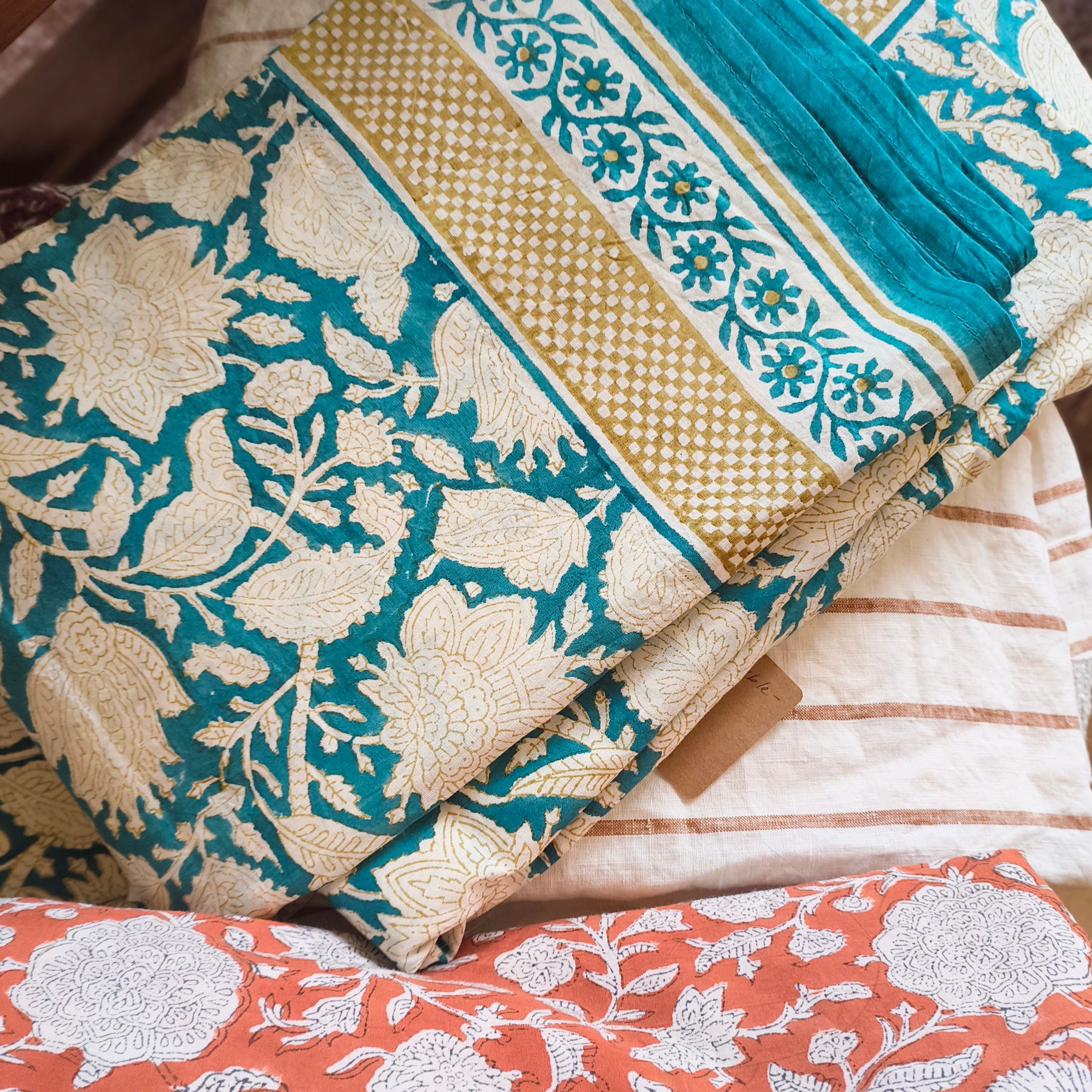 printed table cloths