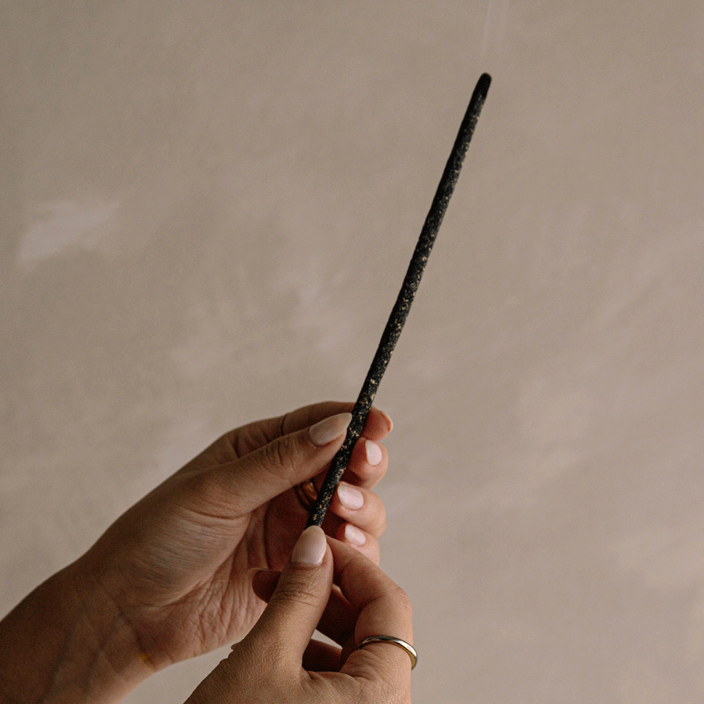 Animated view of Cedar and Myrrh hand-rolled cinnamon incense sticks