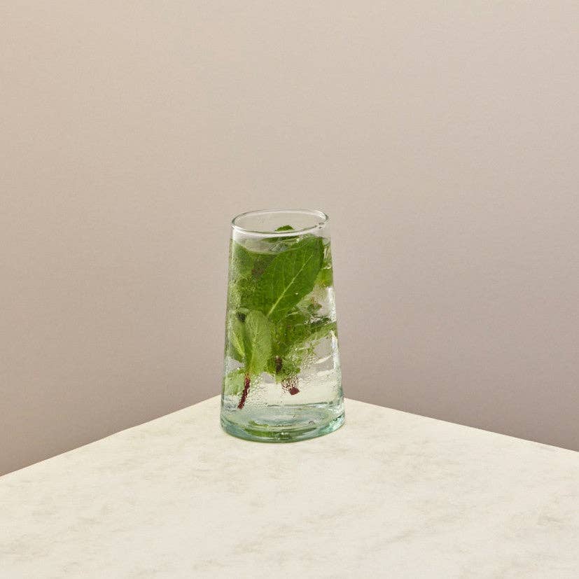Set of highball glasses in recycled glass, detail view