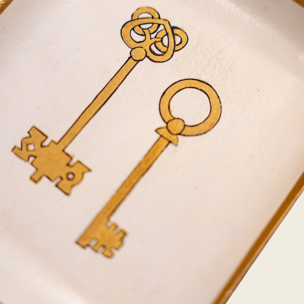 Tray with Golden Keys - Les Ottomans