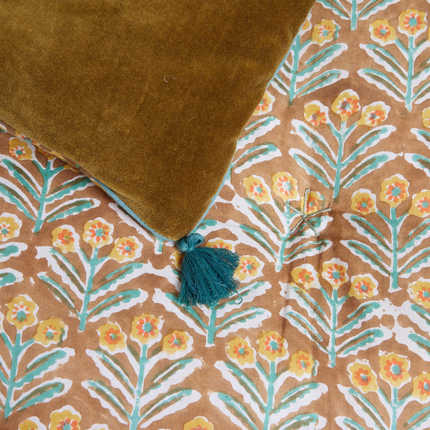 Mahal Bronze sofa cover, view 5