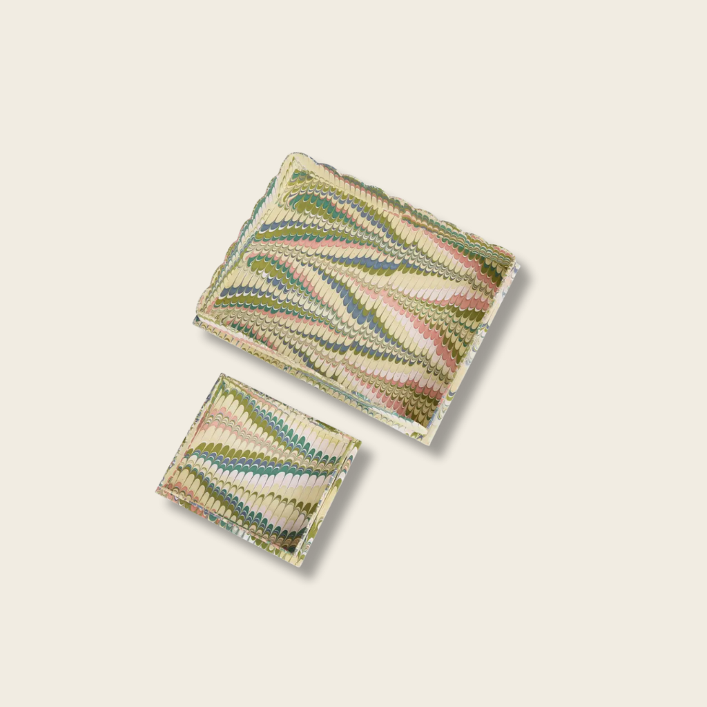 Marbled Scalloped Desk Tray Set
