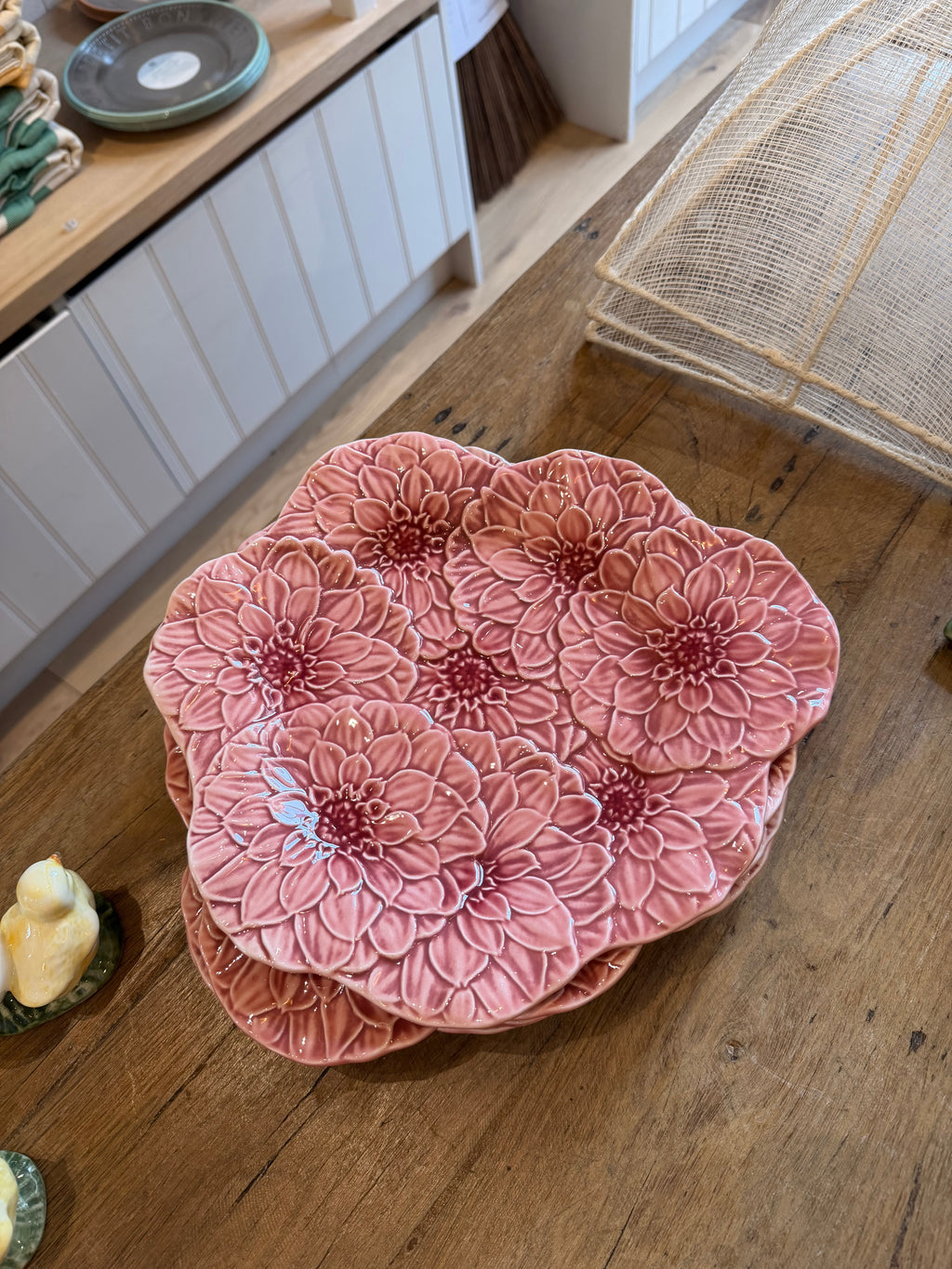 Pink Floral Maria Flor Dinner Plate - Bordallo Pinheiro