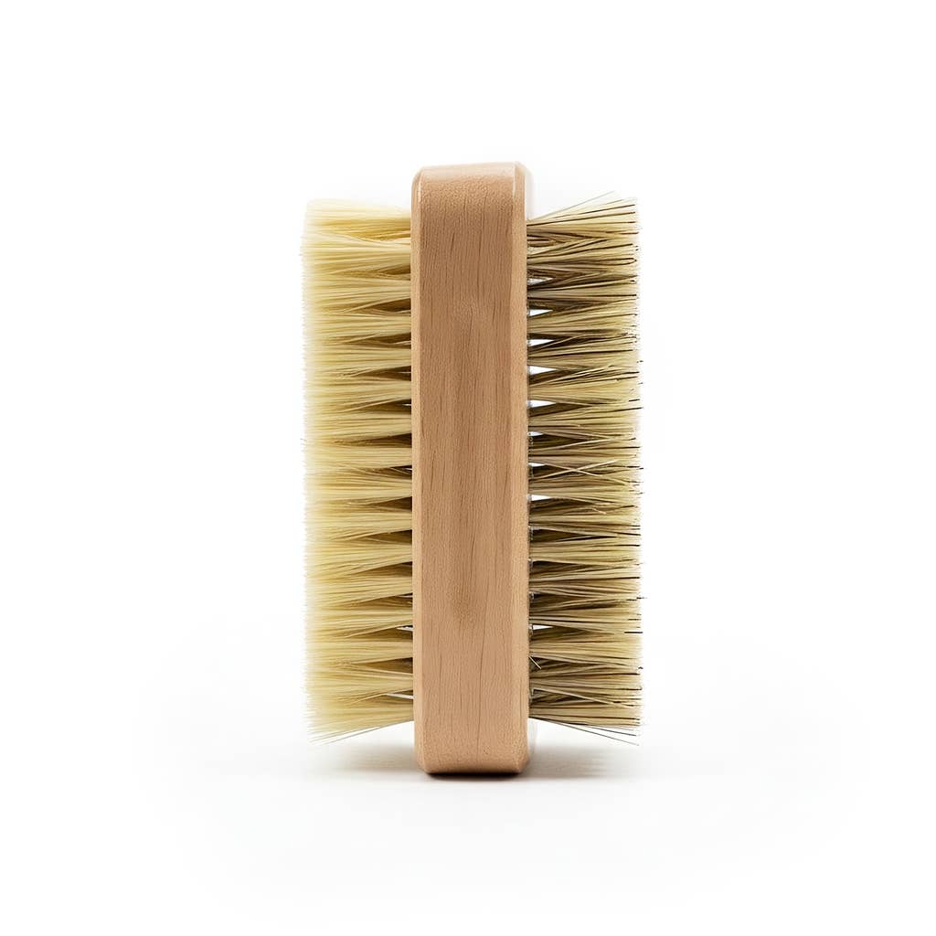 Dual-sided vegetable brush both sides
