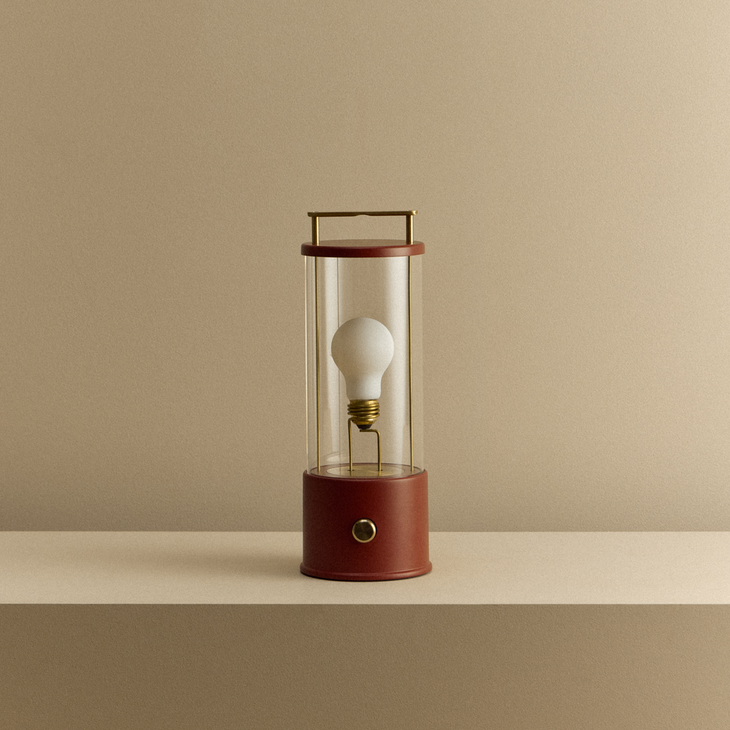 The Muse portable lamp in Pomona Red specification image