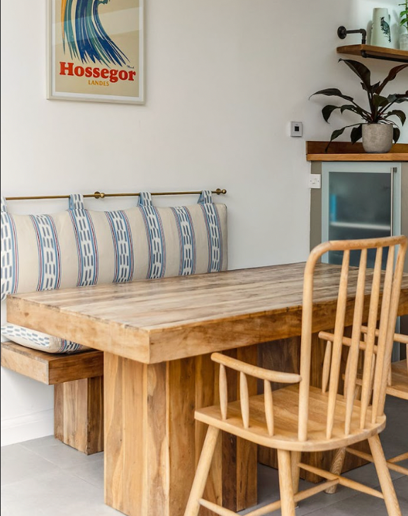 Banquette cushion for kitchen